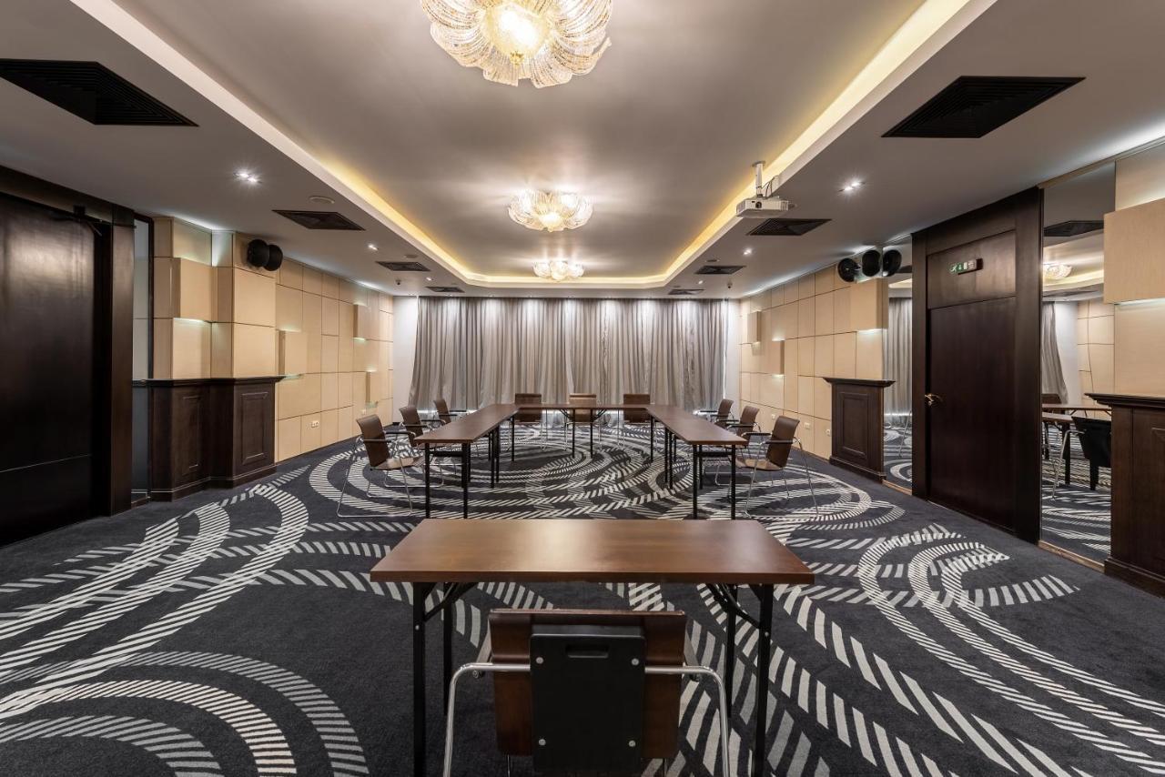 Vega Hotel 4*