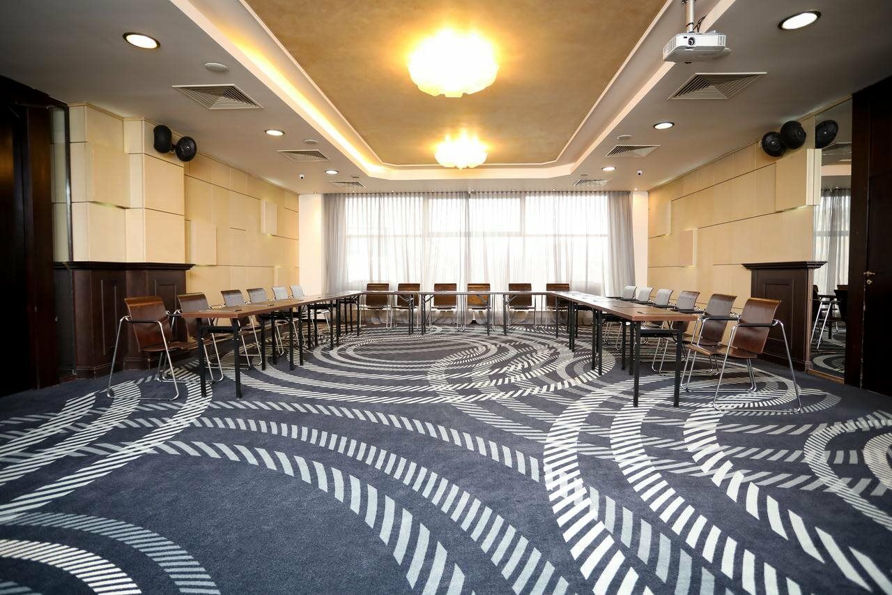 Vega Hotel 4*